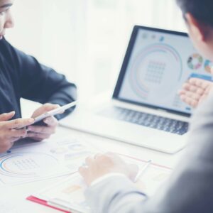 Gestión de datos y entrenamiento en sistemas de inteligencia artificial basados en aprendizaje automático para desempleados/as en Murcia