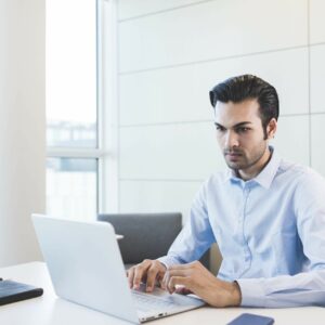 Gestión administrativa y financiera del comercio internacional para desempleados/as en Alicante