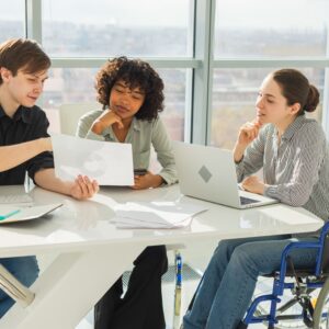 Inserción laboral de personas con discapacidad para desempleados/as en Andalucía